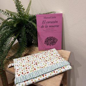 Funda Libro Flores y Mariposas