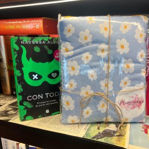 Funda cremallera con margaritas